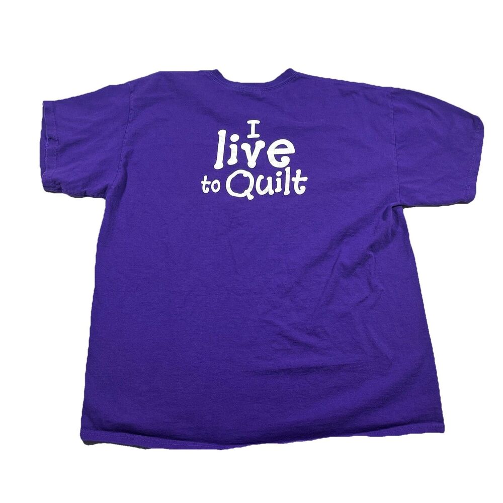 Quilt Nation I Live To Quilt Purple Graphic T-Shirt XL